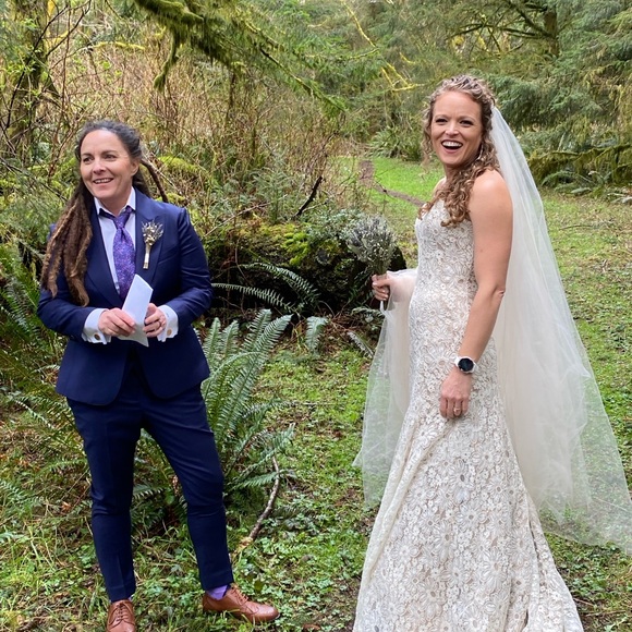 Meet your Posher, Kat - Picture 5 of 7